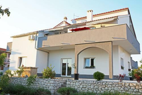 Hostal Guesthouse Villa Domenico