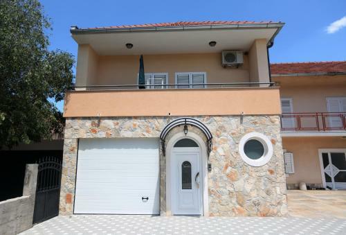 Apartman Delux Brki?