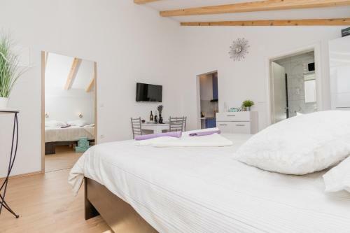Studio Apartment Harmony Np Krka