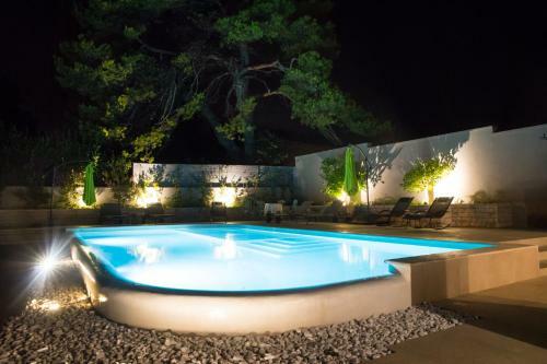Beautiful Villa Julia, South Istria, Garden, Pool