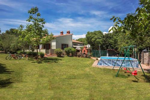 Holiday Home In Sisan/istrien 38180
