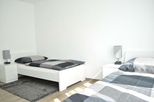 Hostal B Home Sleep & Work