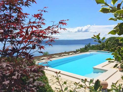 Villa Infinity