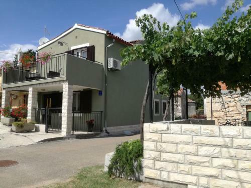 Apartment Tireli