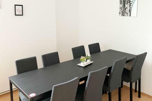 5 Room Apartment