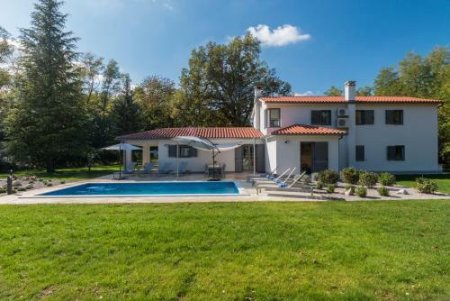 Villa Stepan?i?