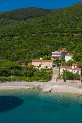 Holiday House Iva