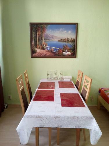 Hostal Arthur Albert Apartment