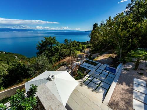 Sky Pool Villa Medveja