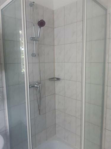 Hostal Pension Savo