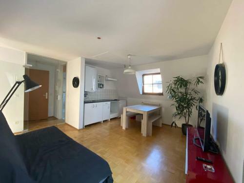Apartment Im Altbau Am Marktplatz Mit Rathausblick
