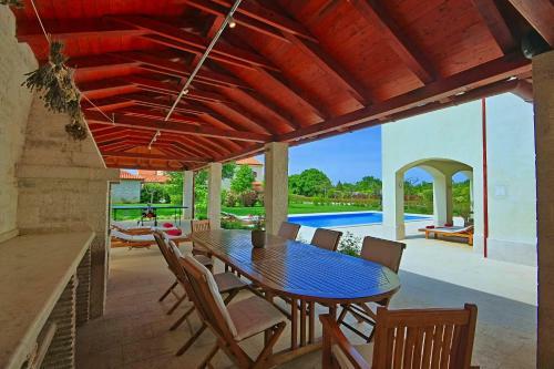 Villa Alma
