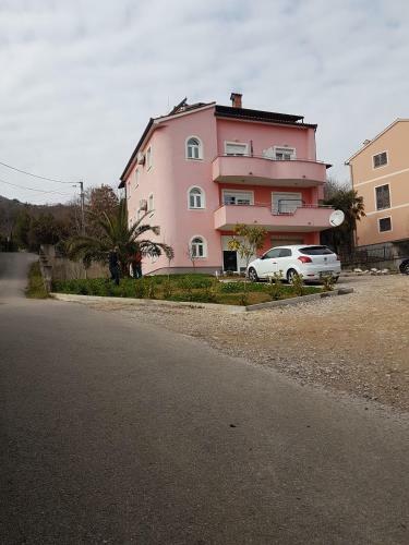 Apartments Eni