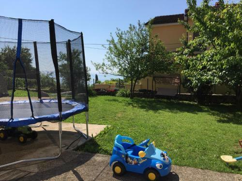 Spacious Sea View Apartment With Garden In Lovran