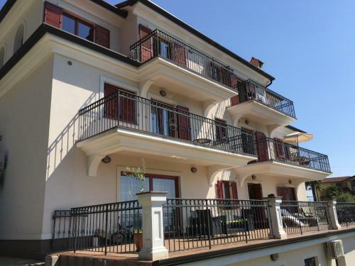 Spacious Sea View Apartment With Garden In Lovran
