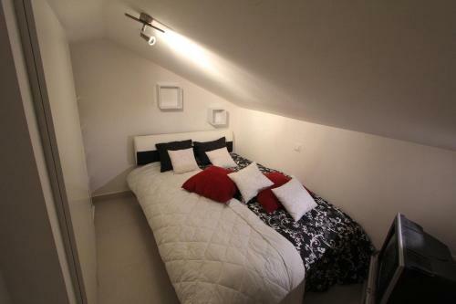 Apartments With Wifi Lovran, Opatija - 14181