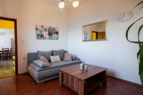 Cvita - Cozy Apartment With An Amazing View