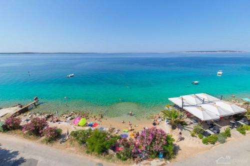 Beach Apartment In Mandre