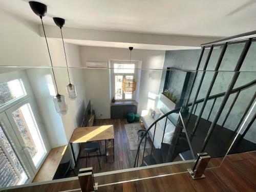 Apartment M&a