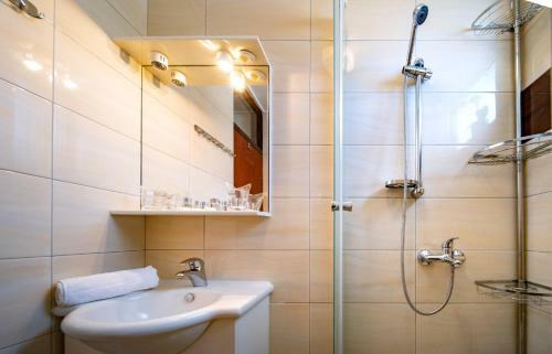 Apartments Lazari?