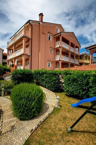 Studio Apartment In Lopar With Air Conditioning, Wifi 4886-5