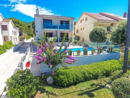 Apartamentos Vila Orada