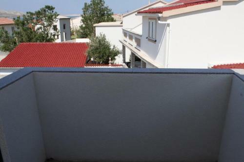 Apartment Metajna 6498e