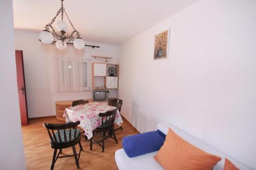 Apartments With A Parking Space Metajna, Pag - 6421