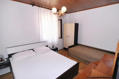 Apartments With A Parking Space Metajna, Pag - 6421