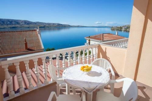 Apartmani Bepina
