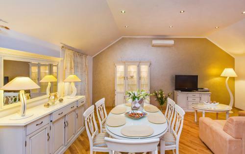 Villa Sweet Home