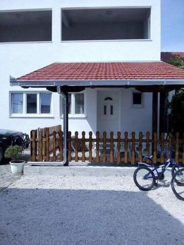 Apartments With A Parking Space Poljica, Trogir - 17334