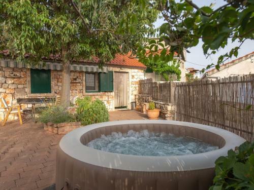 Chic Holiday Home In Marina With Private Swimming Pool