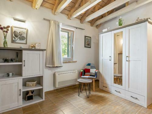 Chic Holiday Home In Marina With Private Swimming Pool
