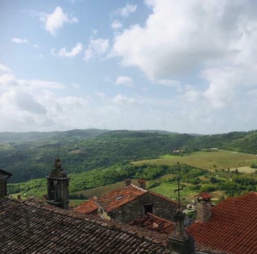 Hostal Camino House Motovun - Eco B&B