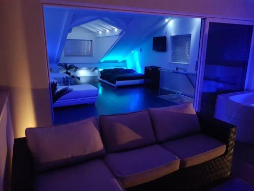 Jacuzzi Penthouse Apartment