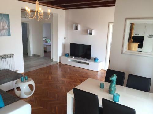 Lucic Apartmani