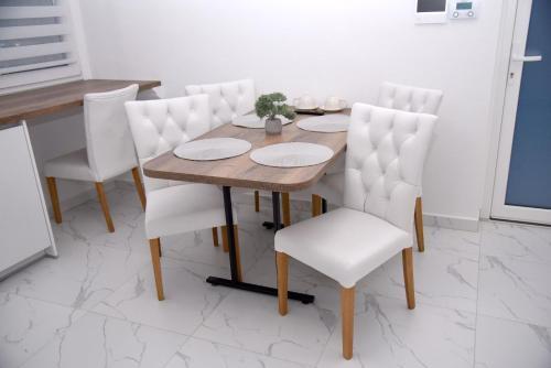 Apartman La Luna 5*