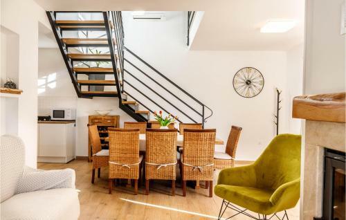 Awesome Home In Nova Sela With 4 Bedrooms