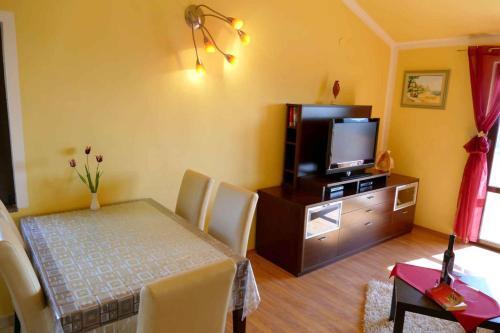 Apartments In Rab - Insel Rab 39950