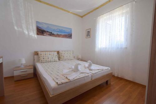 Apartment In Omisalj/insel Krk 13339