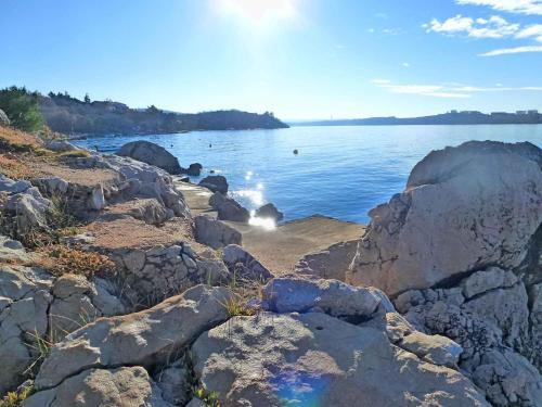 Apartment In Omisalj/insel Krk 13339