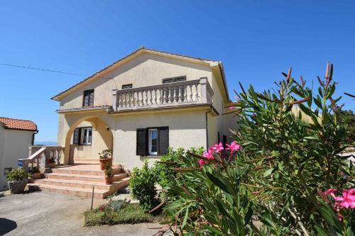 Apartment In Omisalj/insel Krk 13339