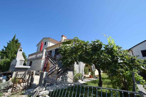 Apartment In Omisalj/insel Krk 13339