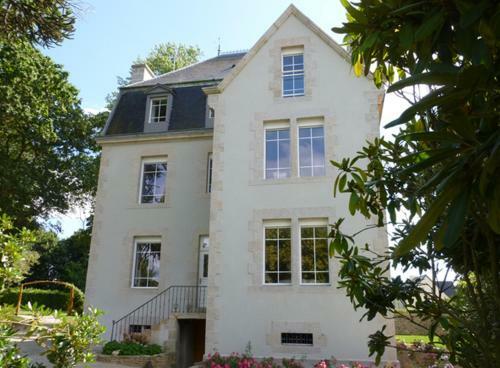 Hostal Ch�teau Bily