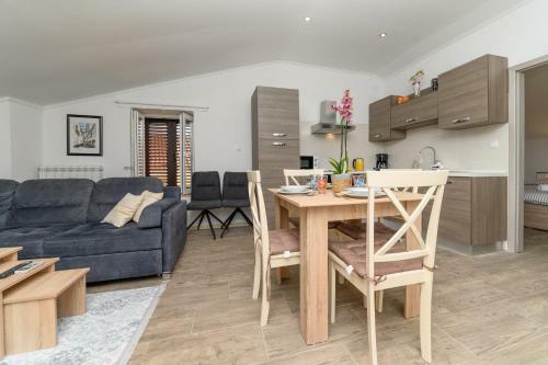 Beautiful Apartment Aleks