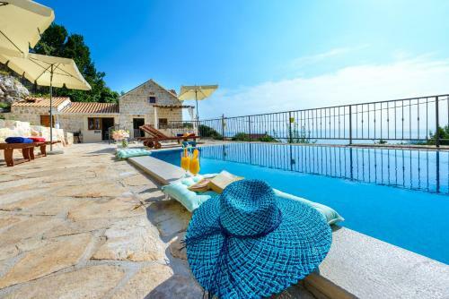 Villa Stone-exceptional Private Estate