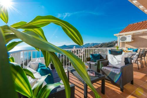 Summer Experience Apartment