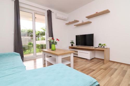 Charming Apartment Ana