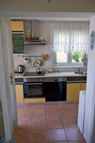 Apartment In Njivice - Insel Krk 35104